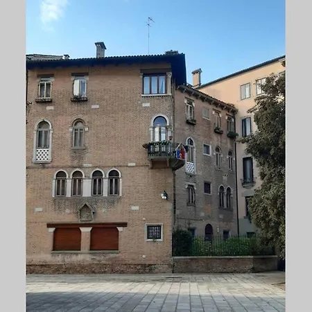 Casa Pusterla * Veneza