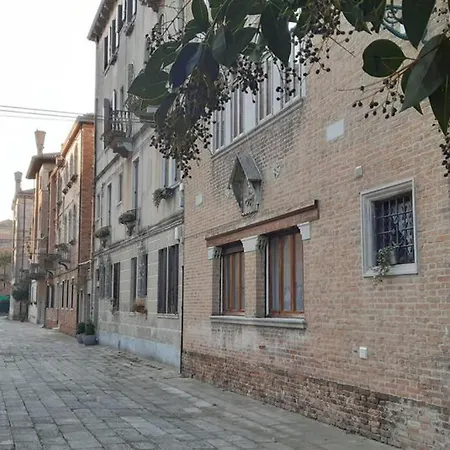 Casa Pusterla *