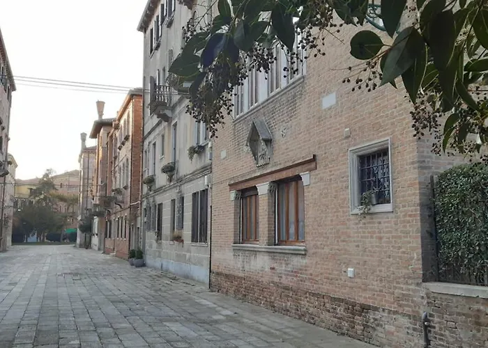 Casa Pusterla *